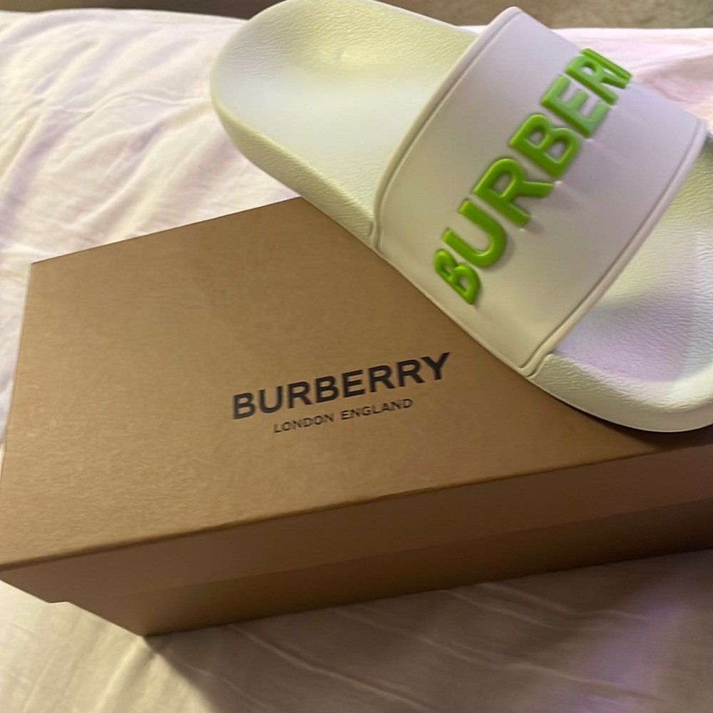 New never worn slides(Unisex)